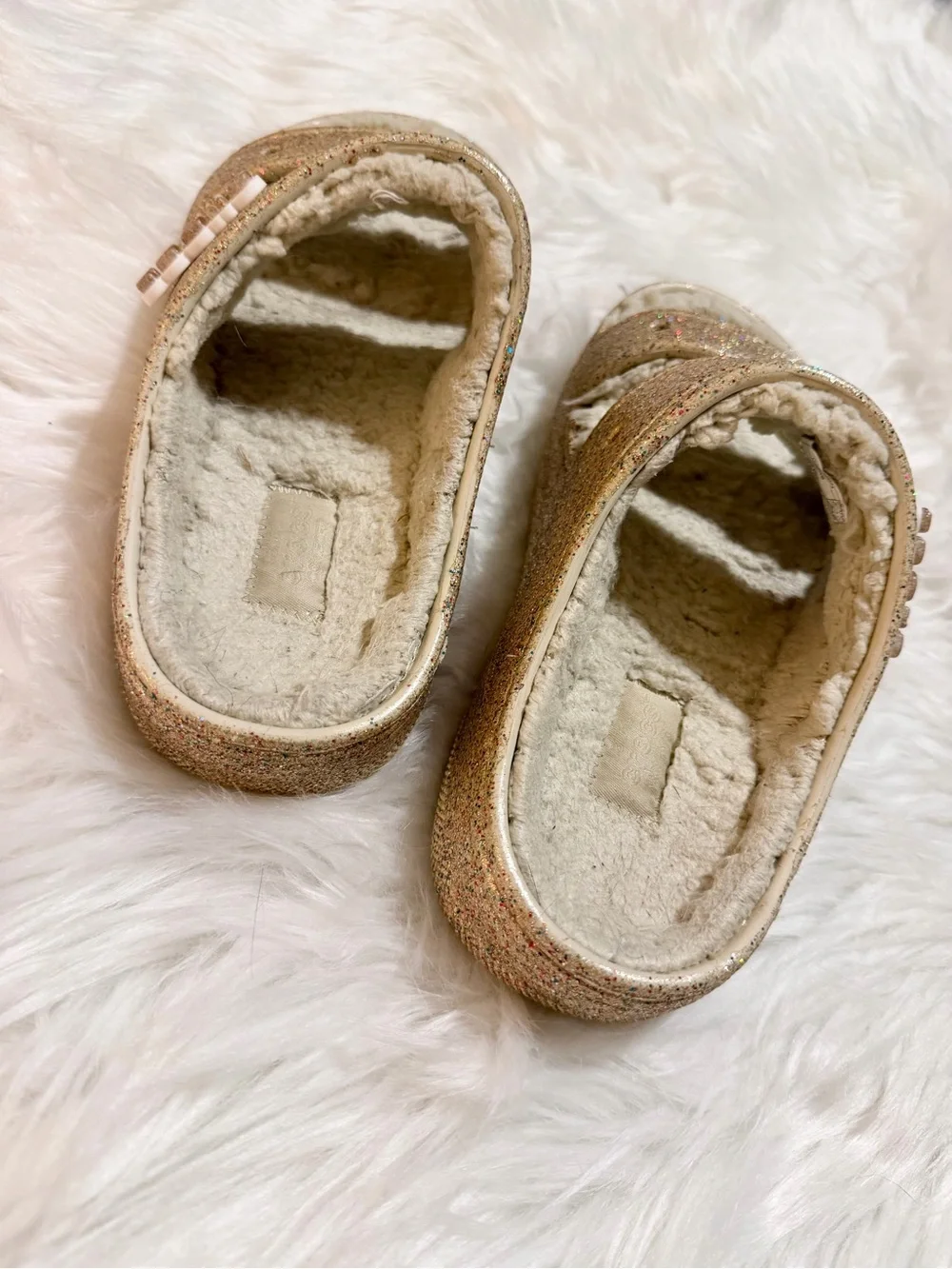 Crocs Gold Glitter Sherpa Lined Double Strap Slide Sandals Size 6.5